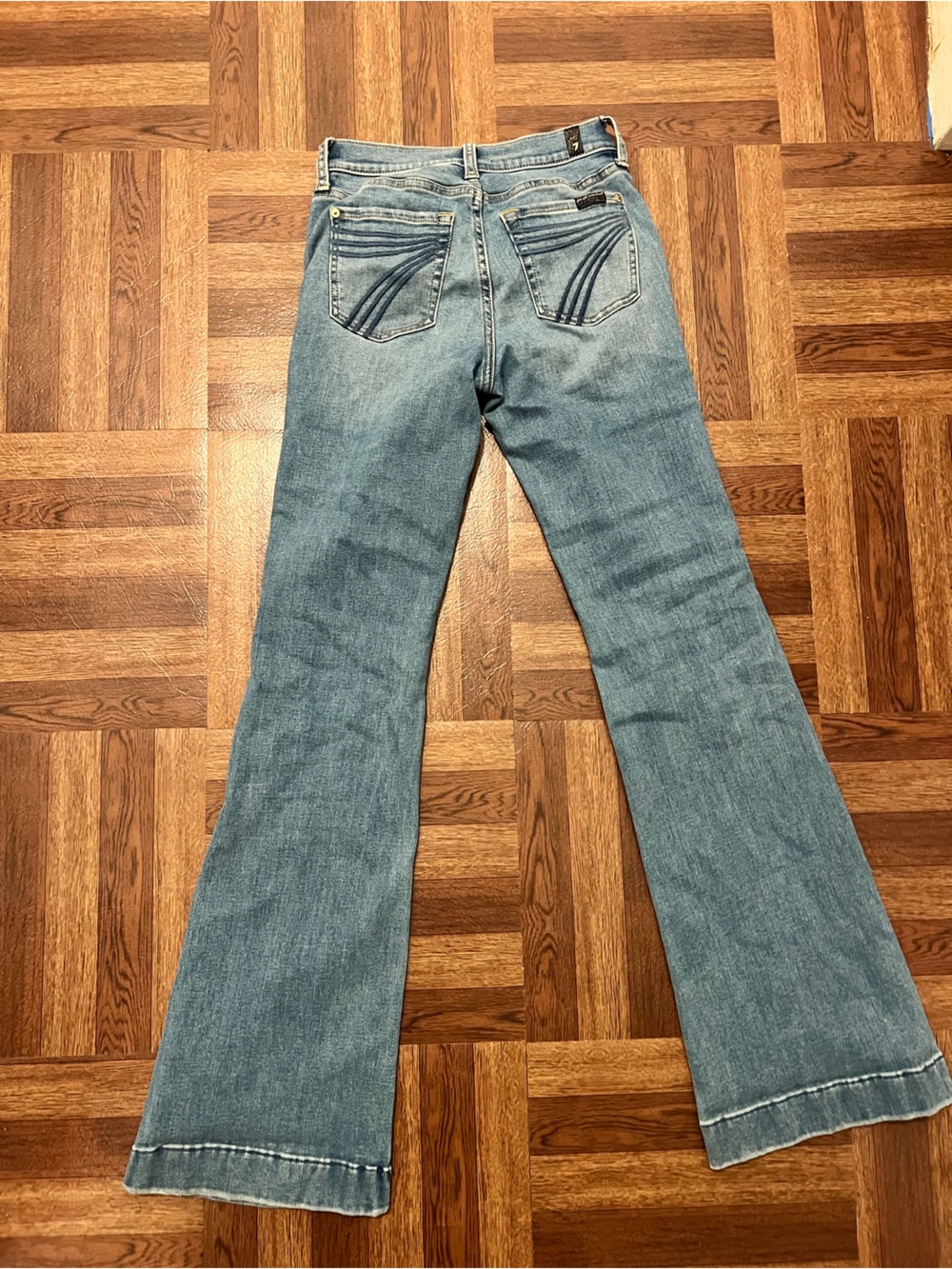 7 for All Mankind Light Wash Denim Jeans - Picture 3 of 5